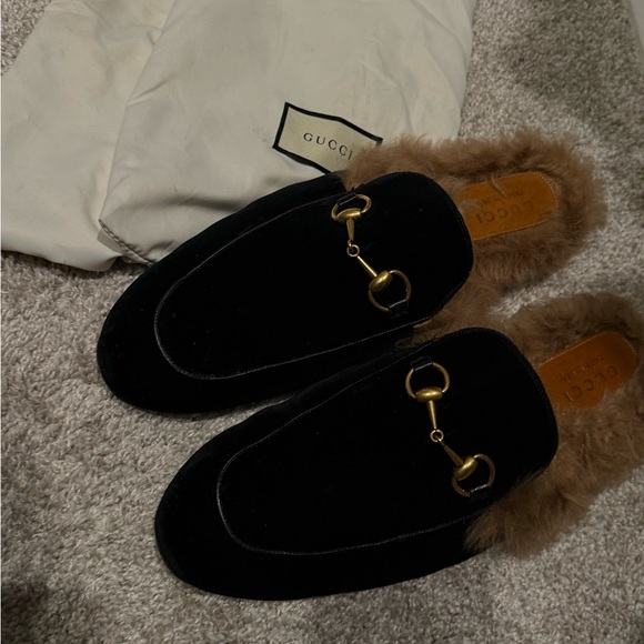 Gucci Black and Brown Fur-Lined Men's Loafers - Picture 6 of 8
